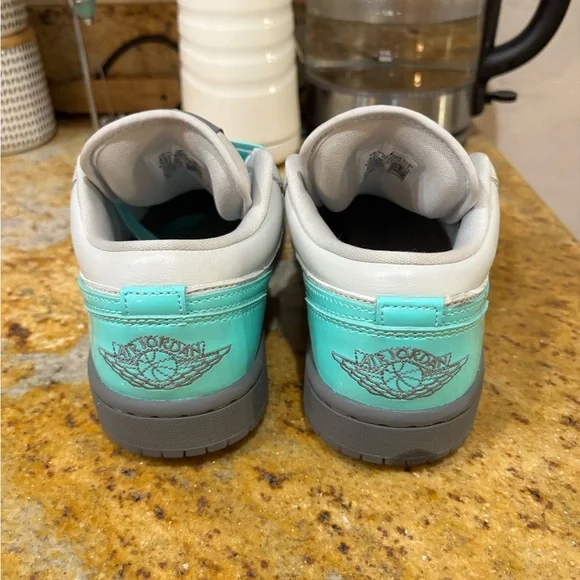 Nike Air Jordan Low Sneakers in Teal and Gray size 6.5 - Picture 4 of 9